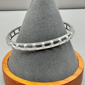 Stella & Dot Cuff Bracelet Women Silver Tone Lattice Open Work Geometric 8240